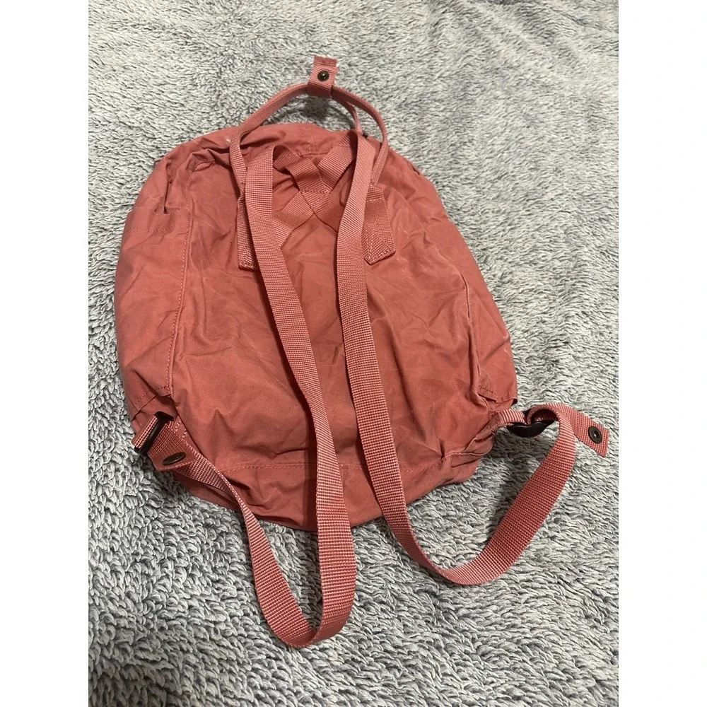 Fjallraven Kanken Backpack Daypack Pink